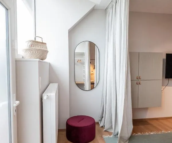 Leopold Ferdinand דירה *